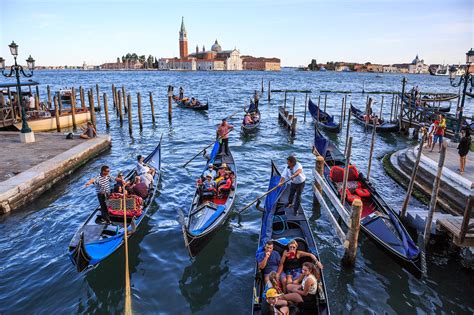 Venice private walking and boat tour: the best of Venice in 3 hours! • Venicewalksandtours.it