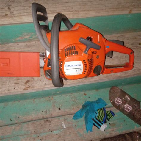 Husqvarna 235 Chainsaw for Sale in Atascosa, TX - OfferUp