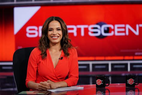 ESPN Re-Signs SportsCenter Anchor Elle Duncan to New, Multi-Year Deal ...