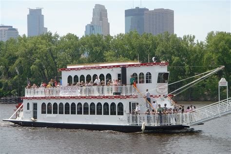 Minneapolis Queen - Paradise Charter Cruises - Minnetonka and ...