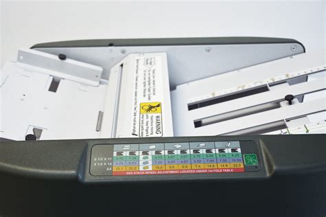 1611 Ease-of-Use Paper Folding Machine - Martin Yale Industries