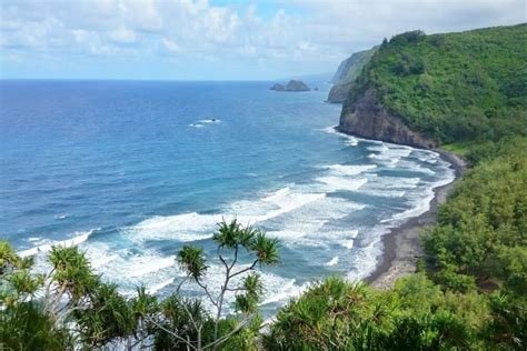 Pololu Valley (famous views!) 🌴 Hike to Pololu Valley beach OR just see the lookout? 🌴 Big ...