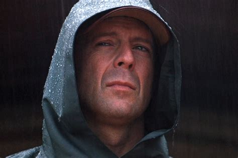 M. Night Shyamalan and Bruce Willis will complete the Unbreakable ...