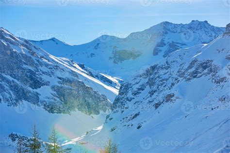 High mountains under snow in the winter 10680178 Stock Photo at Vecteezy