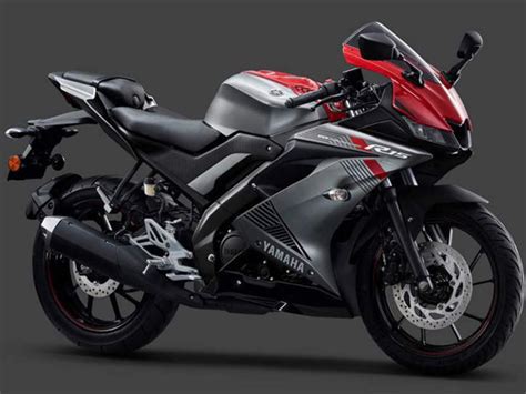 New Yamaha R15 BS6 Price & Specifications Details: BS6 इंजन के साथ आई यामाहा R15, 1.46 लाख रुपये ...