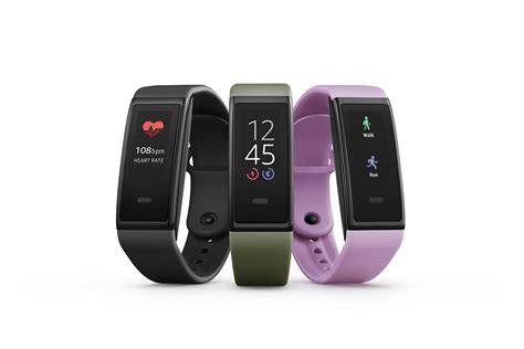 Amazon starts shipping its $80 Halo View fitness band