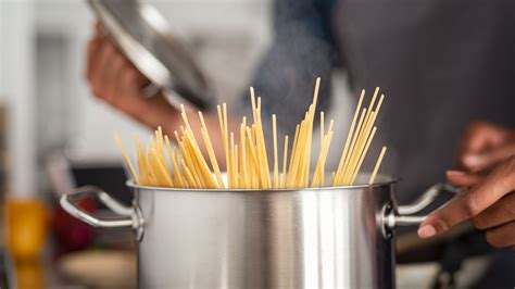 Pasta-Cooking Hacks From Professional Chefs | Mental Floss