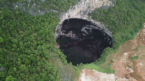 Largest Sinkhole On Earth - The Earth Images Revimage.Org