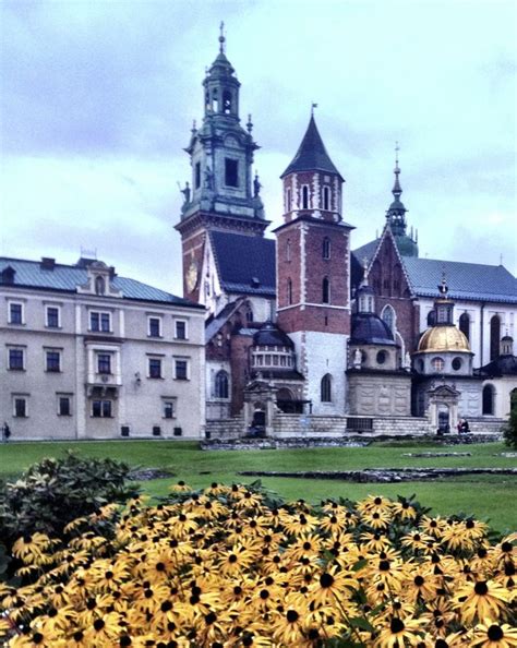 Wawel Royal Castle. Krakow, Poland | Royal castles, Krakow, Castle