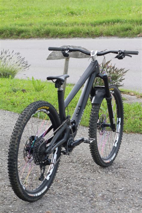 Forbidden dreadnought 2023 custom. silver/black/oilslick - dorian154's Bike Check - Vital MTB