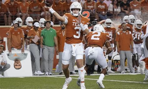 Texas vs. Washington Odds, Pick Against Spread, and Prop Bets | Heartland College Sports