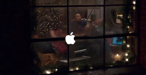 Stevie Wonder and Andra Daye sing 'Someday at Christmas' in Apple ...