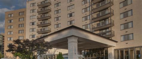 Arlington VA Hotel | Arlington Court Suites Extended Stay Hotel