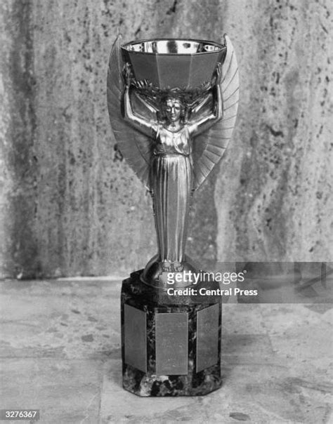 Jules Rimet World Cup Trophy Photos and Premium High Res Pictures ...