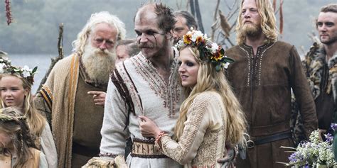 Vikings: Why Helga Was Killed Off In Season 4 | Screen Rant - Hot Bollywood