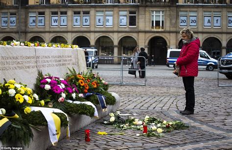 Germans gather to remember the 25,000 victims of Allied bombing raids ...