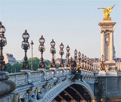 Le pont Alexandre III à Paris – Noblesse & Royautés