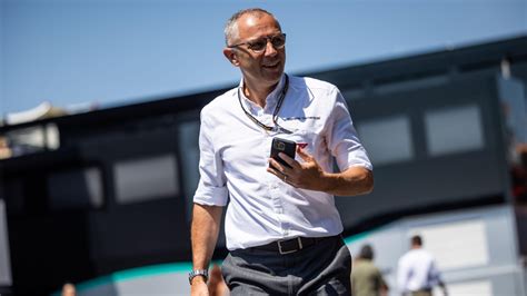 Stefano Domenicali weighs in on reports F1 could increase entry fees for new team : PlanetF1