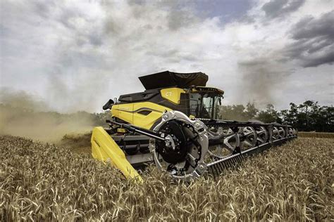 New Holland takes harvesting to next level - farmmachinerysales.com.au