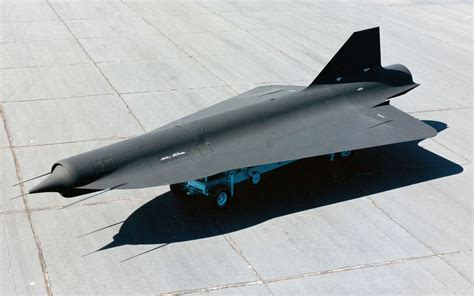 How Russia Got Its Hands on a 'Mini SR-71' Mach 3 Spy Drone (And Stole ...