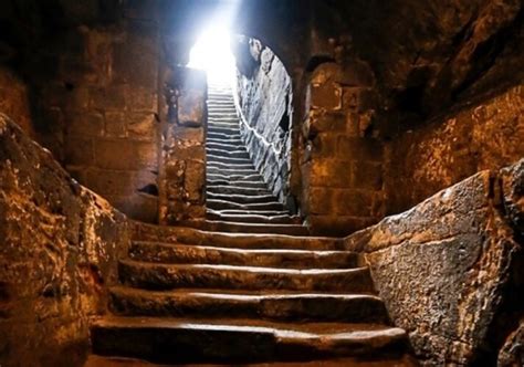 Pontefract Castle Dungeon Tours - Experience Wakefield