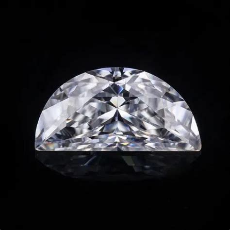 White Half Moon Cut Diamond 0.20 CT D-F Color Vs Purity, For Jewelry, Rs 20000 /carat | ID ...