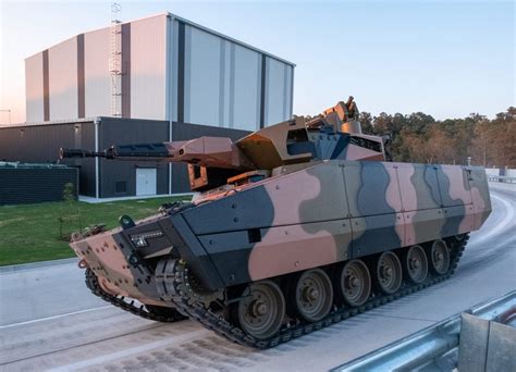 Lynx KF41 Infantry Fighting Vehicle unveiled for Australian Land 400 ...