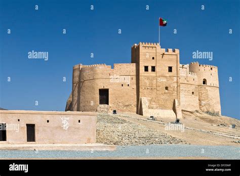 The Fujairah Fort in Fujairah, UAE Stock Photo - Alamy