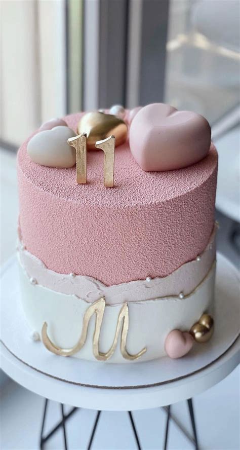 38+ Beautiful Cake Designs To Swoon : Two Tone Birthday Cake for 11st ...