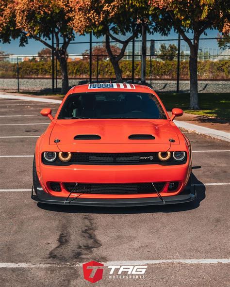 Modern General Lee Is a Dodge Challenger Hellcat With the "New" Flag - autoevolution