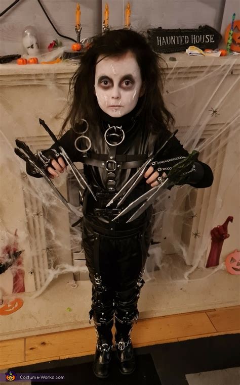 DIY Girl's Edward Scissorhands Costume