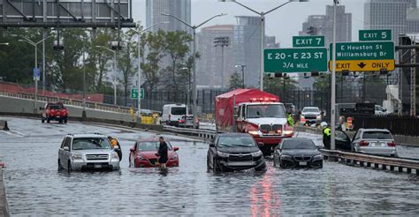 Torrential storms flood subways, streets in New York; emergency declared | New York Flood Updates