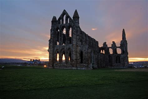 whitby castle | Whitby Abbey standing on the hill above the … | Flickr