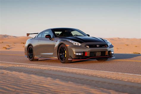 Nissan GT-R history: here's every generation of 'Godzilla, nissan gtr - okgo.net