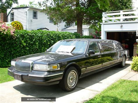 1997 Lincoln Town Car 60 Inch Stretch Limousine 4 - Door Triple Black