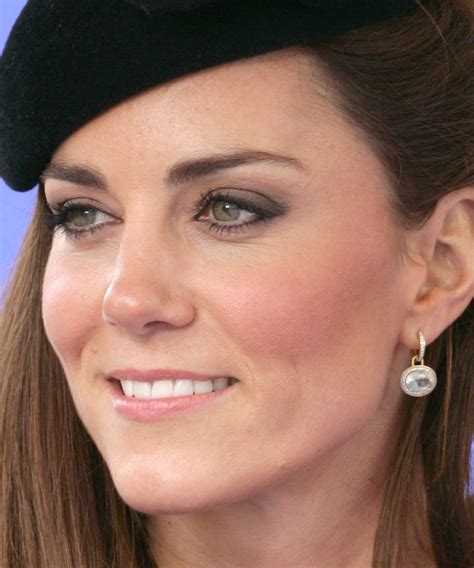 The Hair And Makeup Looks Kate Middleton Always Wears