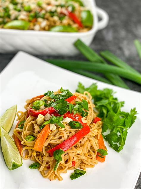 Vegetable Pad Thai | FaveHealthyRecipes.com