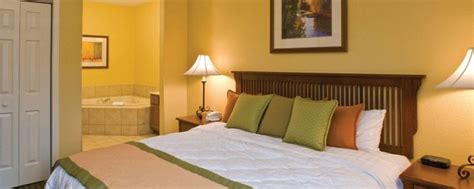 Jacuzzi Suites in Gatlinburg Tn - Water Park Hotels Pigeon Forge