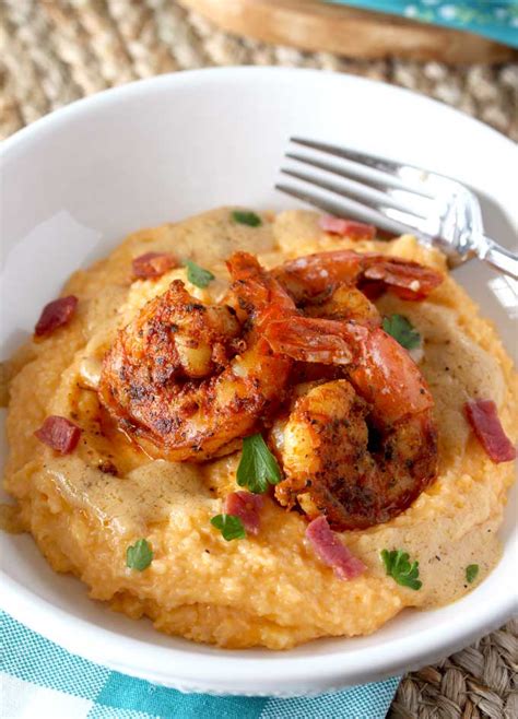 Southern Style Shrimp and Grits | Lemon Blossoms