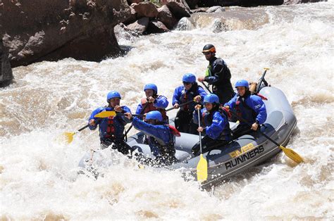 Royal Gorge Rafting Center | River Runners