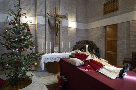 Vatican announces Pope Benedict's funeral plans, final resting place