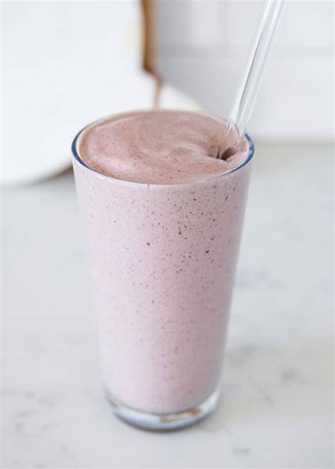 Berry Protein Smoothie - I Heart Naptime