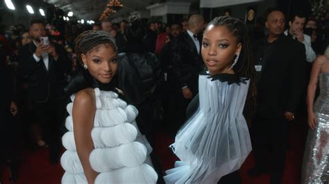 Chloe X Halle - 2019 Grammy Awards Glambot | E! News