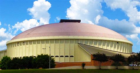 29 years in Cajundome: From Kenny Rogers to Miranda Lambert