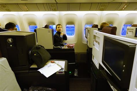 Review: Japan Airlines JAL 767-300ER Tokyo to Manila