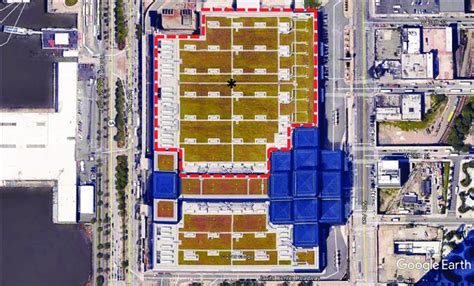 Satellite view of the Jacob K. Javits Convention Center green roof in... | Download Scientific ...