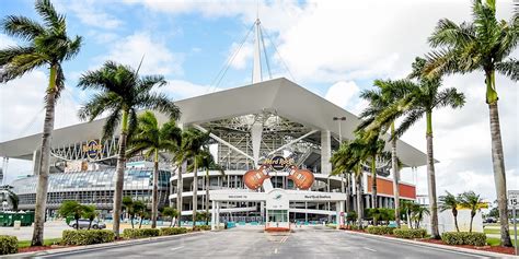 Miami Dolphins Home Games incl. Season Opener | Travelzoo