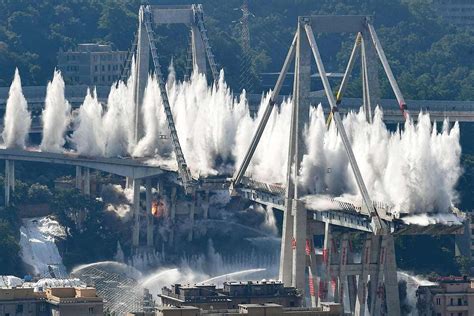 Remains of Genoa bridge demolished one year after deadly disaster | New Scientist