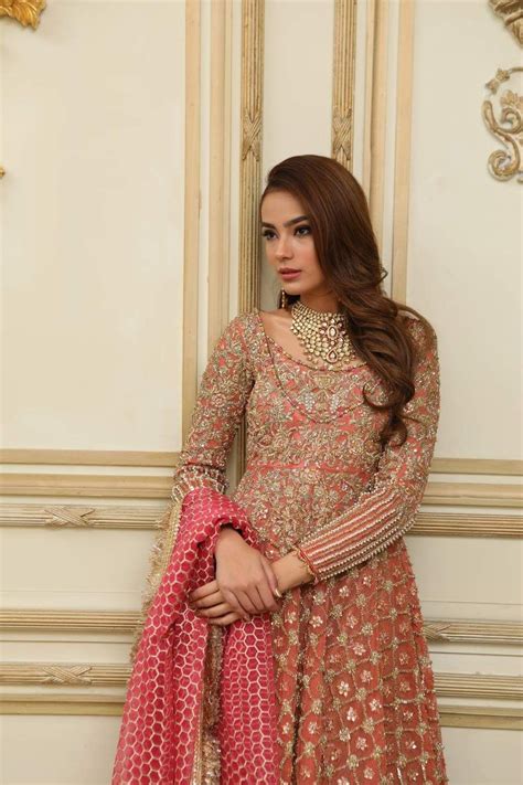 Pin de Aisha en Pakistani Fashion