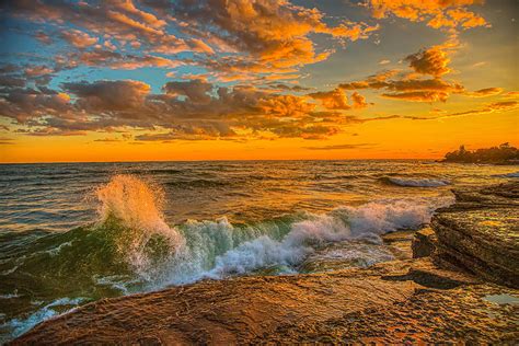 Sunset on Lake Ontario Photograph by Fred J Lord - Pixels